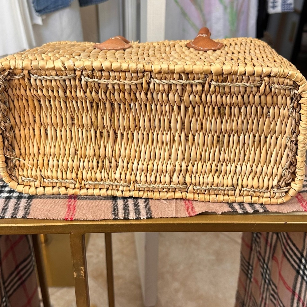 BooGemes NWT Straw Basket Tote Bag Small Natural Tan Leather Handles Woven - Picture 6 of 13
